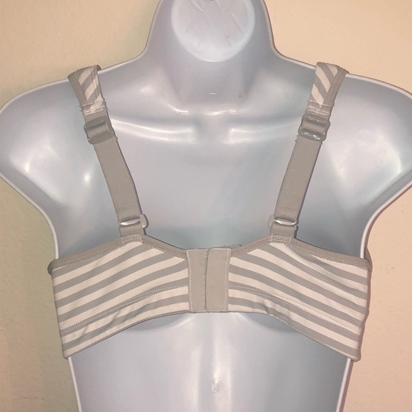 SOLD👋🏼Lulu Lemon Ta Ta Tamer ll - Picture 4 of 8